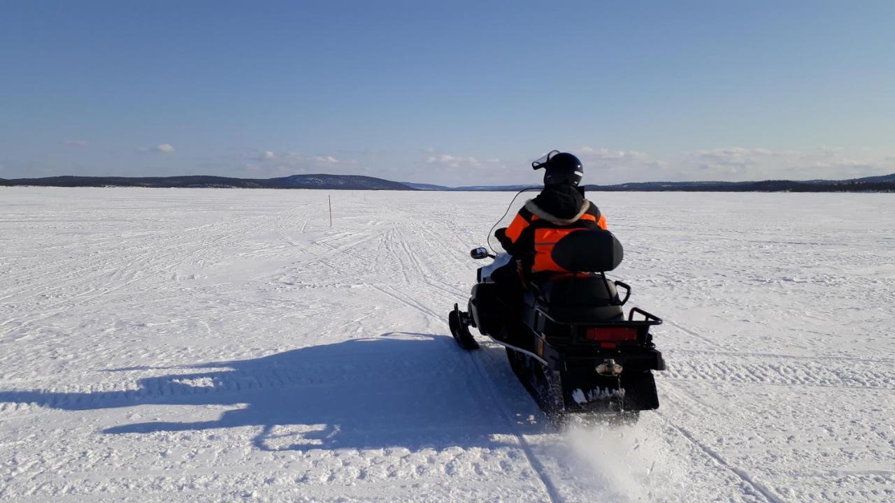 Ivalo Lake Cottage エクステリア 写真